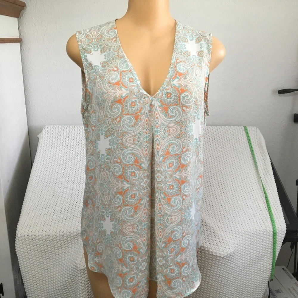 ROSE & OLIVE ORANGE AND TEAL V-NECK SHEER SLEEVELESS BLOUSE SIZE LARGE